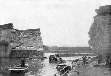 A ponte em Trilport, 1ª Batalha de Marne, França, de 5 a 12 de setembro de 1914