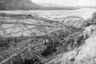 A carcaça do Zeppelin LZ85 L45, 20 de outubro de 1917