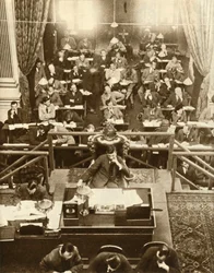 Abertura de Dail Eireann, ou Câmara dos Deputados, Dublin, Irlanda, 9 de setembro de 1922, 1935.