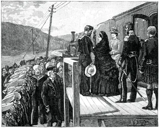 A rainha que apresenta a Medalha Albert à guarda costeira George Oatley, final do século XIX, 1900