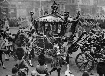 O treinador real a caminho de abrir o parlamento, Londres, 1926-1927