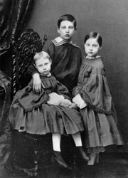 Os três filhos mais velhos do Grão-Duque Konstantin Nikolayevich da Rússia, c1860-c1861
