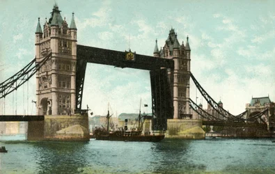 Tower Bridge, Londres, 1906.