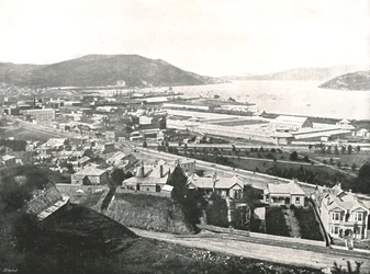 Vista da rua Maitland, Dunedin, Nova Zelândia, 1895.
