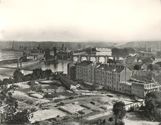 Vista da cidade de Praga, Checoslováquia, 1895.