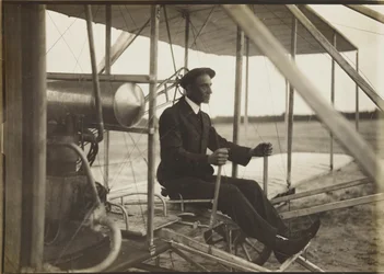 Wilbur Wright no panfleto, 1908.