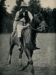 Winston Churchill Jogando Polo, 1920, 1945.