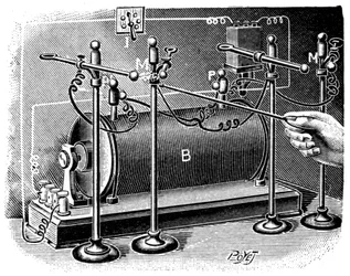 Obra de Marie e Pierre Curie, 1904.