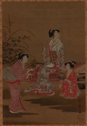 Jovem, com duas atendentes, sentadas em um jardim, período Edo, 1615-1868.