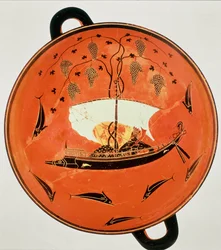 Cílix de figuras negras, vista interior mostrando Dioniso num barco com uma videira, Exéquias, Pintor das Sereias, século VI a.C.
