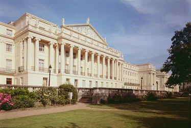 Cumberland Terrace 1827-28, concebida por John Nash (1752-1835), Regents Park, Londres, Reino Unido