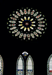 Marigold Window ou St.Catherines Window, c.1515. As rosas vermelhas e brancas comemoram a união das casas de York e Lancaster pelo casamento de Henrique VII.