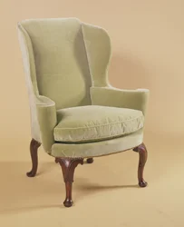 Cadeira Queen Anne (nogueira)