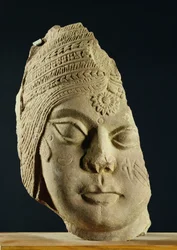Cabeça de arenito vermelho de Yakshi, Bharhut, século II aC