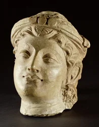 Cabeça de estuque, Gandhara, século 4 dC