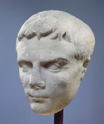 Augustus, cabeça de mármore, c.27-20 a.C.