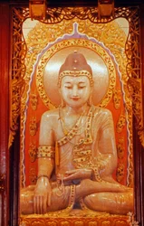 Grande estátua de Buda no mosteiro do Buda de Jade, em Xangai, China, na década de 1960