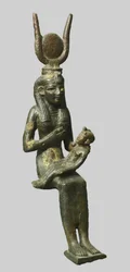 Estátua de bronze da deusa egípcia