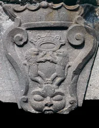 Brasão de armas em pedra, porta de entrada arquitrave, Barile, Basilicata, Itália