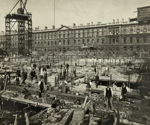 Construção dos novos escritórios governamentais, Great George Street, Westminster, Londres, 24 September 1902, Reino Unido