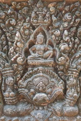 Pormenor de um lintel com a figura de possivelmente Indra em Kala, estilo Baphuon