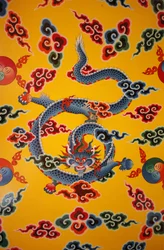 Pintura da parede do dragão. Mosteiro de Kopan, Kathmandu, Nepal