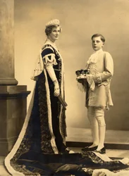 A duquesa Evelyn e Michael Baillie na coroação de Jorge VI, por Speight Ltd