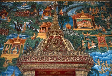 Fresco e detalhe arquitetônico, Wat That, grande estupa sagrada reconstruída no século 20 Luang Prabang (Lista do Patrimônio Mundial da Unesco