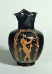 GR.126-1864 Oinochoe, decorado com Satyr tocando flautas duplas, figura vermelha do sótão, Atenas, grego, 520 a.C. (argila)