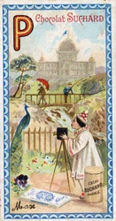 Letra P: palácio, pavilhão, guarda-chuva, fotógrafo, ponte, pesca, pavão, amor-perfeito. Gravura do alfabeto editado pela Chocolat Suchard, início do século XX. 24 cromolitografias representando lugares, personagens e objectos a descobrir em