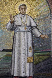 Madonna della Scala Abadia Beneditina, Noci, Apulia Mosaic representando o Papa Pio X, Noci, Italie