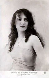 Miss France 1920 (cartão postal)