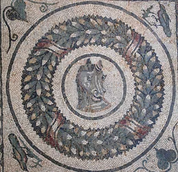 Mosaico do peristilo. Pormenor representando a cabeça de um cavalo. Século III - IV. Villa Romana do Casale, Sicília. Site da UNESCO.