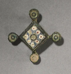Broche decorativo, c.100-300
