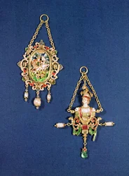 Joia pendente oval mostrando São Jorge matando o dragão, norte da Europa, c.1600; Joia pendente em forma de busto de Minerva, sul da Alemanha, c.1570