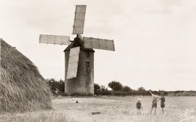 Cartão Postal/Moulin de Kervoyal/Finistere/Brittany/France