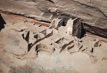 Restos da Casa Antelope, Monumento Nacional Canyon de Chelly, Reserva Indígena Navajo, Arizona, EUA (foto)