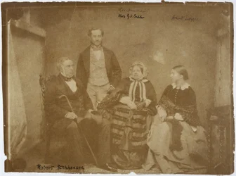 Robert Stephenson, engenheiro mecânico e civil inglês, e família, c 1850s