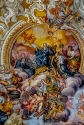 Igreja de San Benedetto (São Bento), Catania, Sicília (Itália). Detalhe do tecto afresco (século XVIII). São Benedito. (foto).