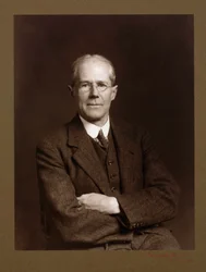 Sir Henry Cort Harold Carpenter, professor de metalurgia, final da década de 1920