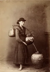 Pequenos meandros: retrato de um portador de água. Século XIX Imprimir em cartão Dim. 6x8,7 cm