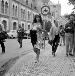 A ATRIZ CLAUDIA CARDINALE NO FESTIVAL INTERNACIONAL DE CINEMA NO LIDO DE VENEZA - 1965