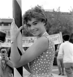 A ATRIZ URZE VOA EM VENEZA LIDO - 1957