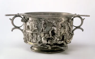 A Copa Centauro, Gallo-Romana, do Tesouro de Berthouville, c.2º-3º século d.C. (prata) (ver 107979)