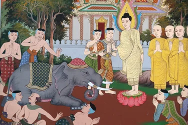 A Vida do Buda, Um elefante selvagem domesticado pela bondade amorosa, Afresco de parede, Mosteiro Wat Maniratanaram, Phnom Penh, 2022 (foto)