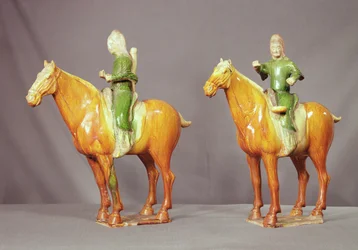 Duas figuras moldadas T&39;ang