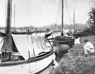 Reino Unido : Yachts and River Craft at Wroxham Broad. Norfolk Broads,