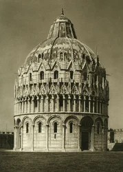 Vista do Baptistério de Pisa