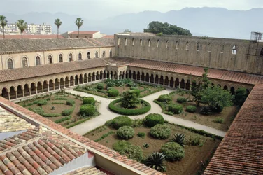 Vista do claustro (foto)