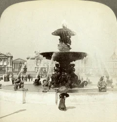 Fonte, Place de la Concorde, Paris, França.
